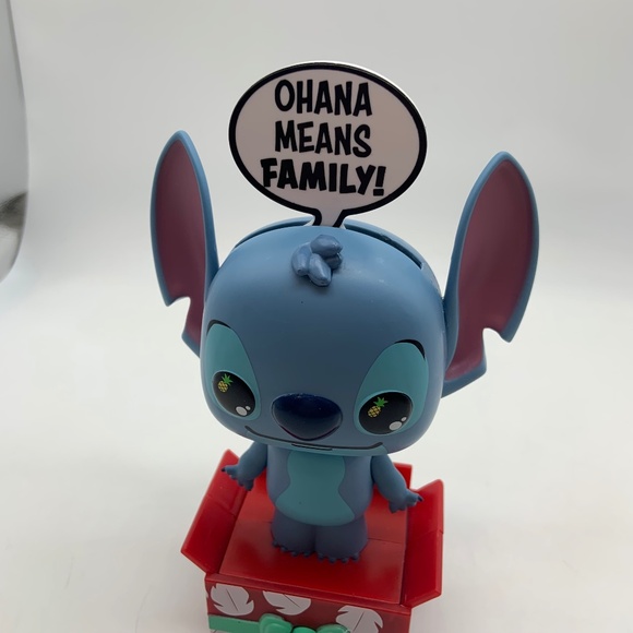 Disney Funko Lilo and Stitch Pop-Up Greeting Ohana Means Family Figurine - Picture 10 of 13